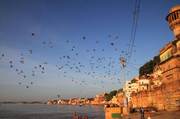 ガンジス河 バラナシ ガンジス河 バラナシ