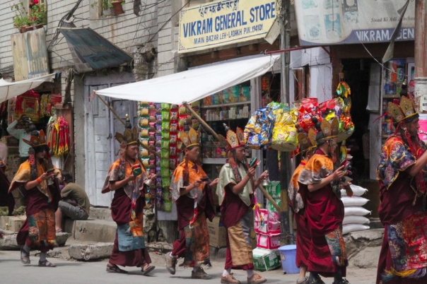 レー　ラダック　ティクセ