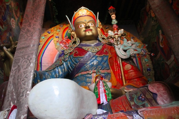 レー　バイク　ラダック