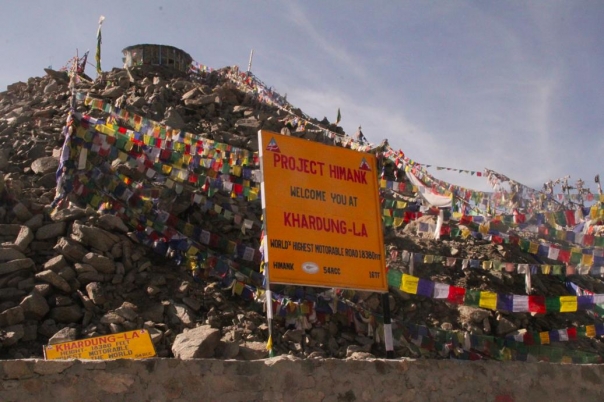 ヌブラ　インド　ラダック