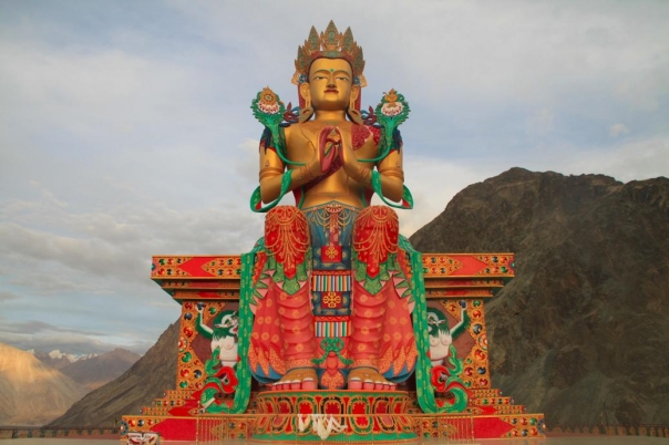 ヌブラ　インド　ラダック