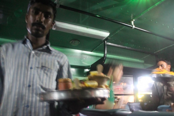 ヨガ　リシュケシュ　インド